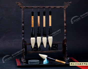 本专业以培养中式面点高技能“管理型”