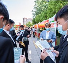 四项注册就送100元与利物浦达成官方