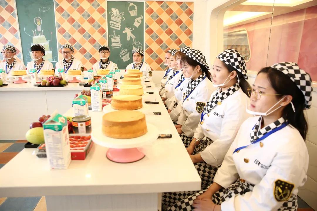 先来校试学满意后再报名